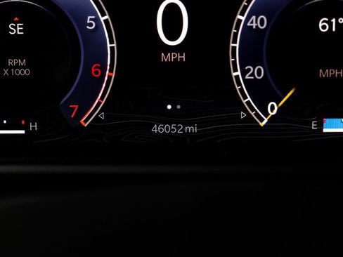 Used 2022 Jeep Wagoneer Series III w/ Premium Group I image 3