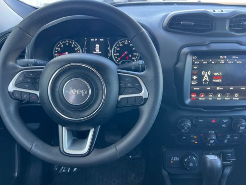 Used 2023 Jeep Renegade Latitude AWD/4WD image 14