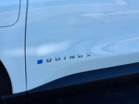 New 2026 Chevrolet Equinox EV LT image 22