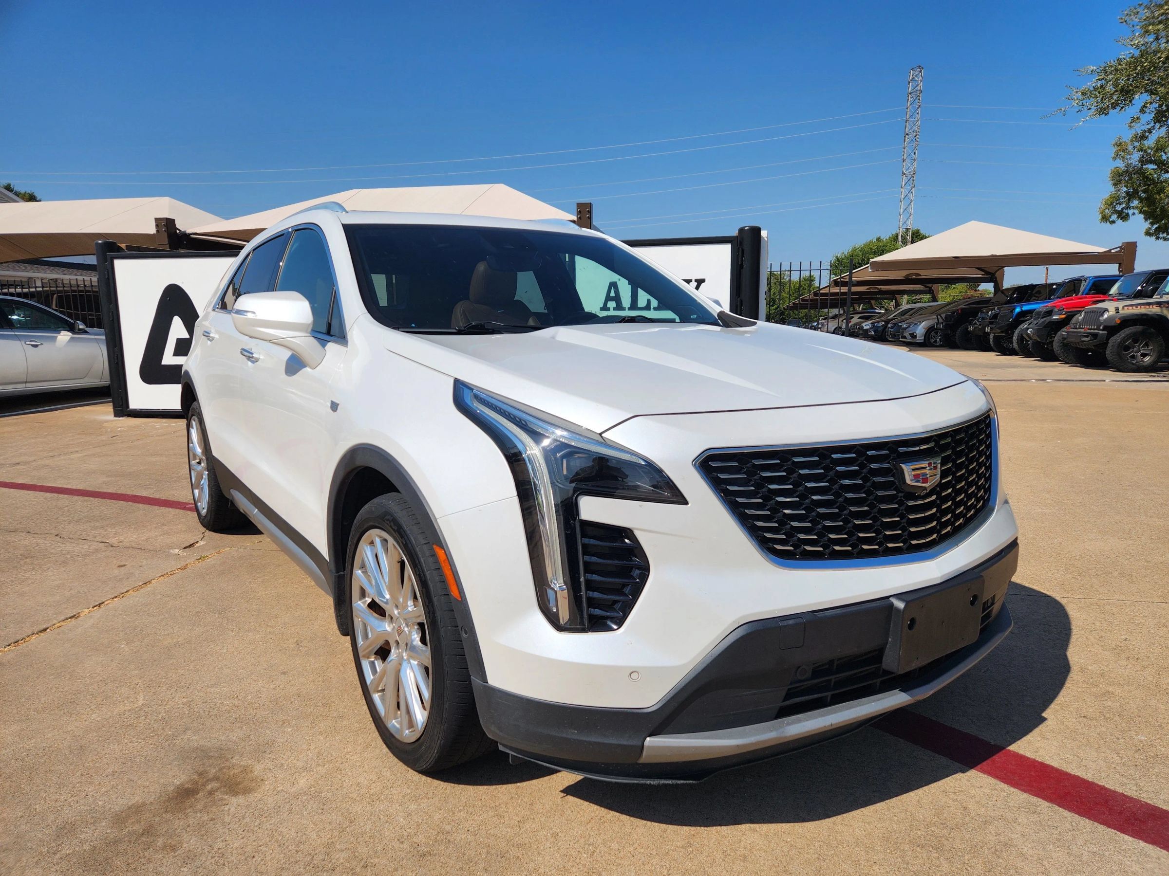 Used 2019 Cadillac XT4 Premium Luxury w/ Technology Package AWD/4WD image 7