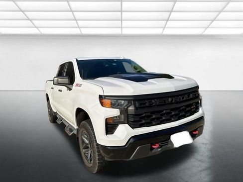 Used 2022 Chevrolet Silverado 1500 Custom Trail Boss w/ LPO, Dark Essentials Package AWD/4WD image 1