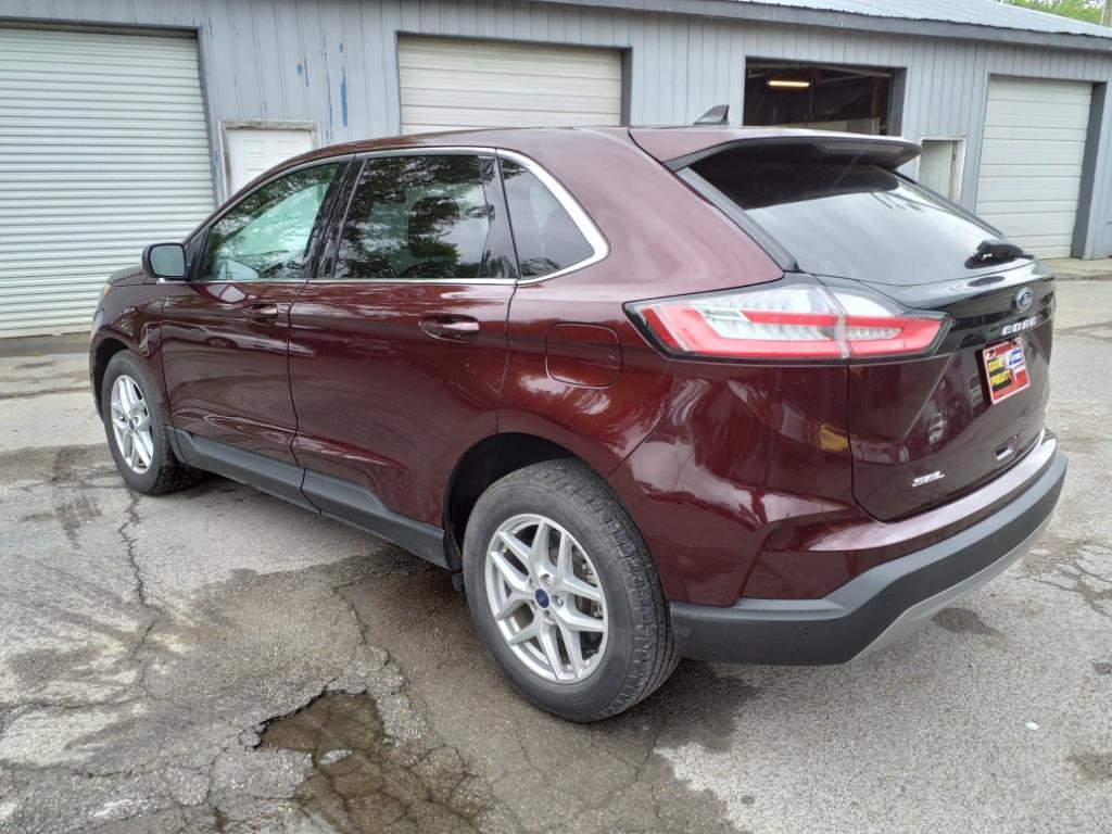 Used 2022 Ford Edge SEL AWD/4WD image 3