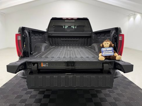 Used 2024 GMC Sierra 2500 Denali w/ Denali Reserve Package AWD/4WD image 7