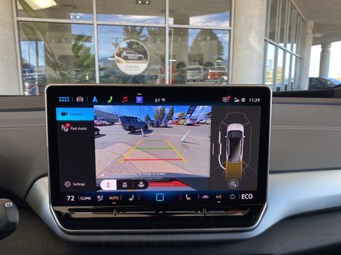 New 2026 Volkswagen ID.4 Pro AWD/4WD image 4