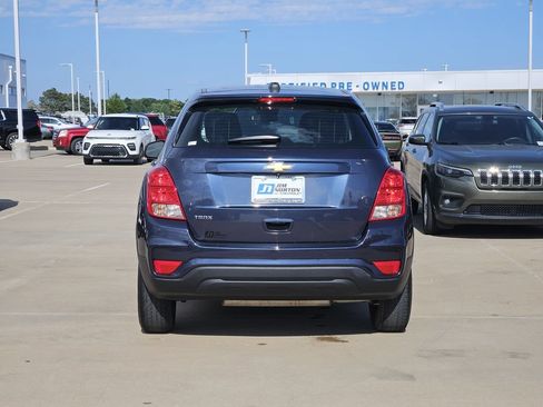 Used 2018 Chevrolet Trax LS FWD image 7
