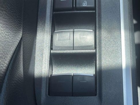Used 2024 Toyota RAV4 XLE AWD/4WD image 28