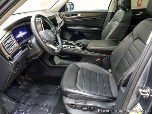 Used 2024 Volkswagen Atlas SEL AWD/4WD image 10