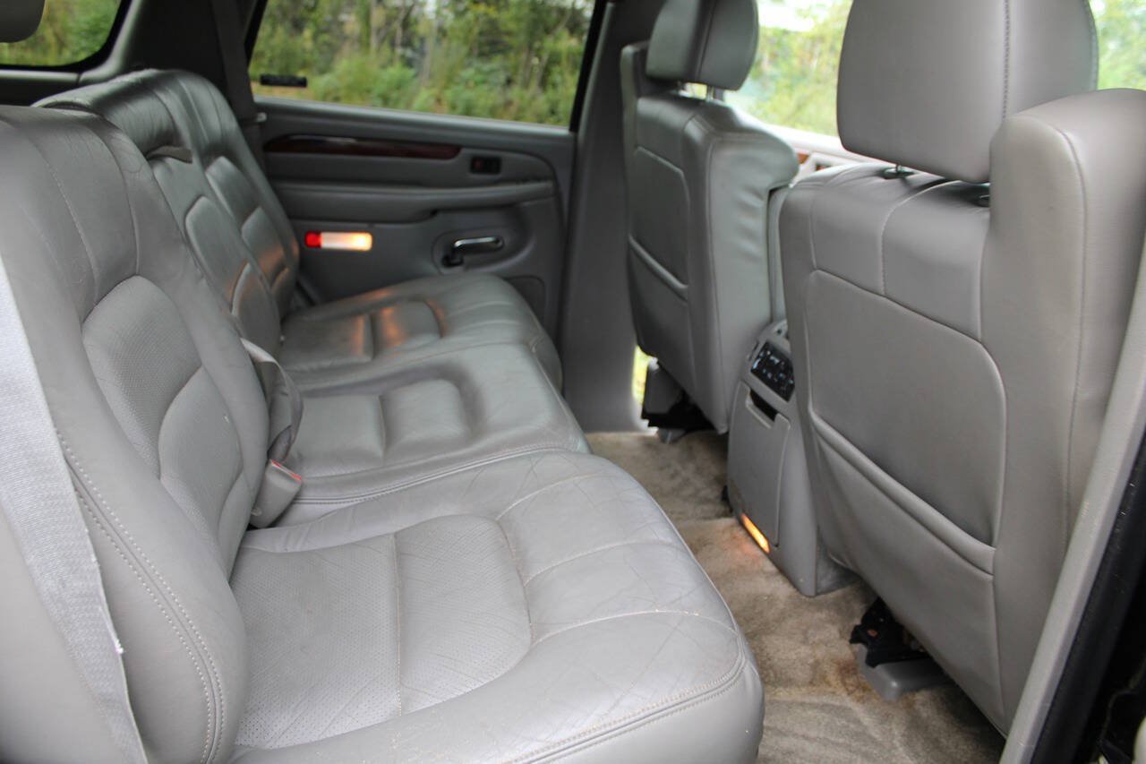Used 2002 Cadillac Escalade AWD image 40