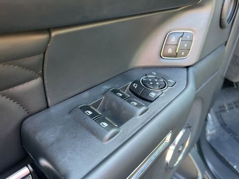 Used 2024 Ford Expedition Max Platinum image 11