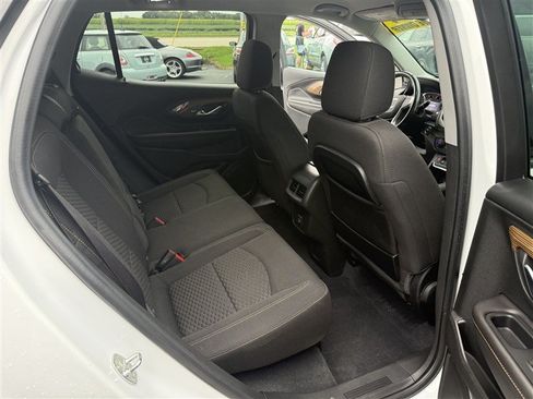 Used 2020 GMC Terrain SLE w/ Driver Convenience Package AWD/4WD image 8