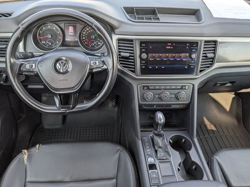 Used 2019 Volkswagen Atlas SE w/ Towing Package FWD image 11