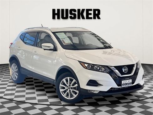 Used 2022 Nissan Rogue Sport SV w/ Technology Package image 1