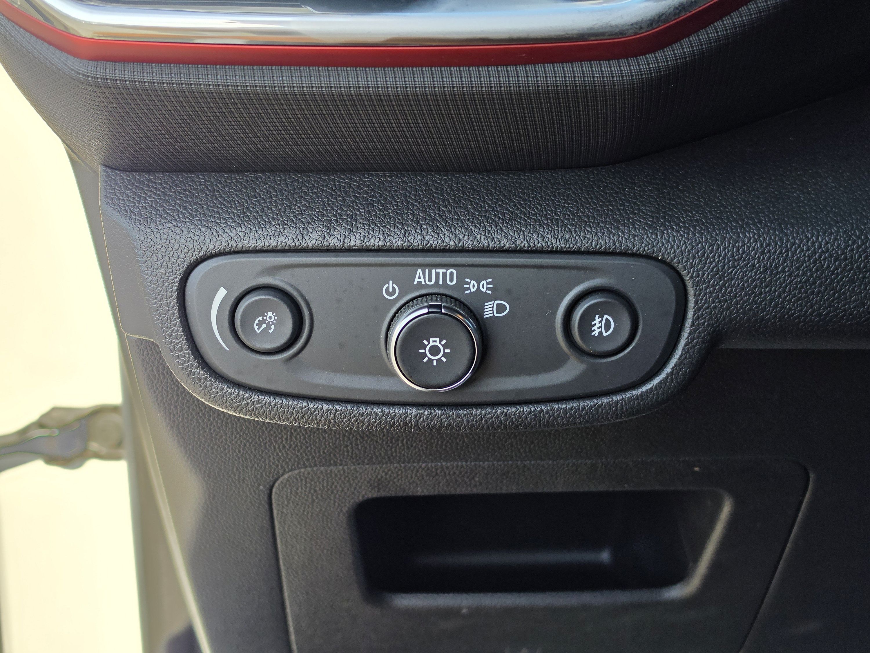 Used 2023 Chevrolet TrailBlazer RS FWD image 31