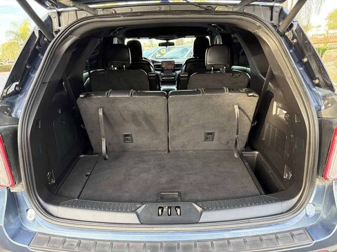 Used 2020 Ford Explorer XLT w/ Equipment Group 202A RWD image 44