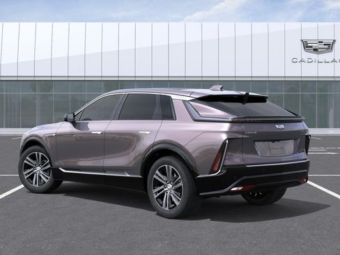 New 2026 Cadillac Lyriq Luxury RWD image 3