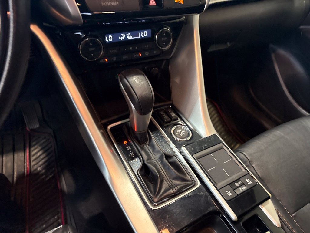 Used 2018 Mitsubishi Eclipse Cross SEL AWD/4WD image 21