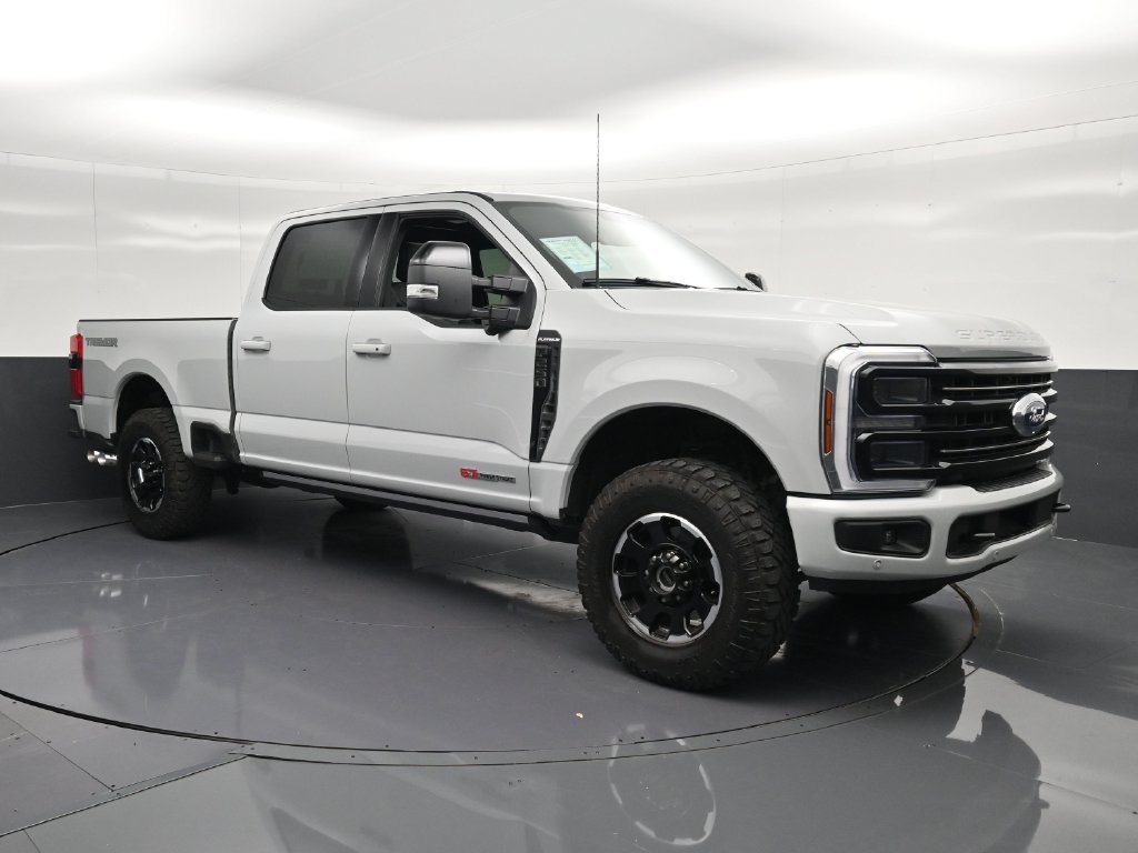Used 2025 Ford F250 Platinum w/ Tremor Off-Road Package AWD/4WD image 5