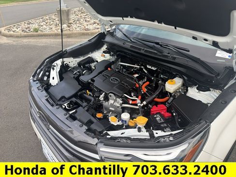 Used 2026 Subaru Forester Premium AWD/4WD image 32