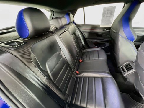 Used 2023 Volkswagen Golf R AWD/4WD image 26