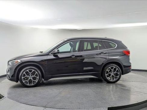 Used 2021 BMW X1 xDrive28i w/ Convenience Package image 3