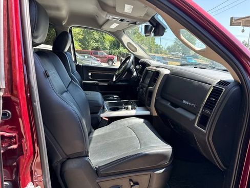 Used 2018 RAM 2500 Laramie AWD/4WD image 9
