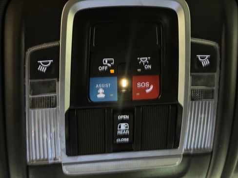 Used 2025 RAM 1500 Rebel image 33