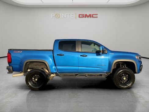 Used 2022 Chevrolet Colorado Z71 image 2