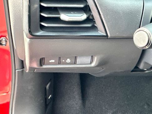 New 2026 Nissan Sentra SV w/ SV Convenience Package FWD image 18