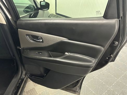 Used 2019 Nissan Murano S w/ Cargo Package FWD image 16