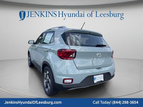 New 2026 Hyundai Venue SEL FWD image 8