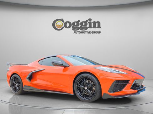 Used 2020 Chevrolet Corvette Stingray Premium Cpe w/ 3LT Preferred Equipment Group image 8