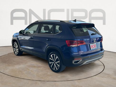 Used 2024 Volkswagen Taos SE FWD image 8