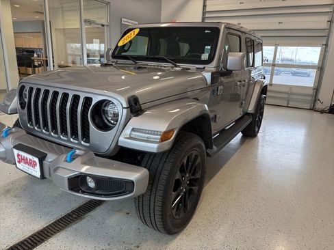 Used 2021 Jeep Wrangler Unlimited Sahara AWD/4WD image 5