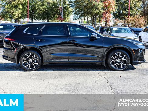 Used 2025 Toyota Crown Signia image 10