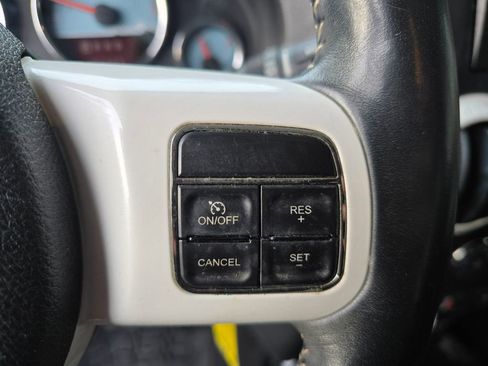 Used 2014 Jeep Wrangler Unlimited Sahara image 23