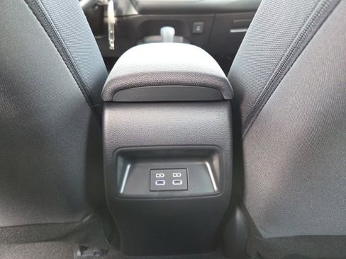 Used 2026 Toyota Corolla LE FWD image 22