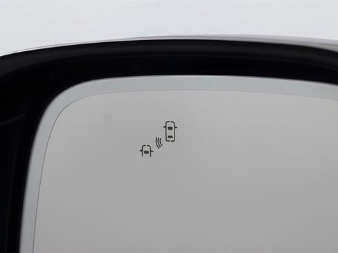 Used 2024 Nissan Armada Platinum w/ Captain's Chairs Package image 47