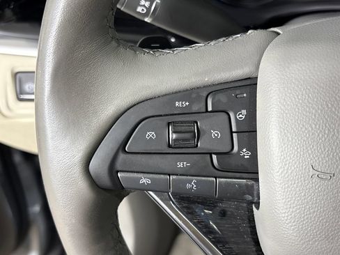 Used 2024 Cadillac XT6 Premium Luxury w/ Technology Package FWD image 13