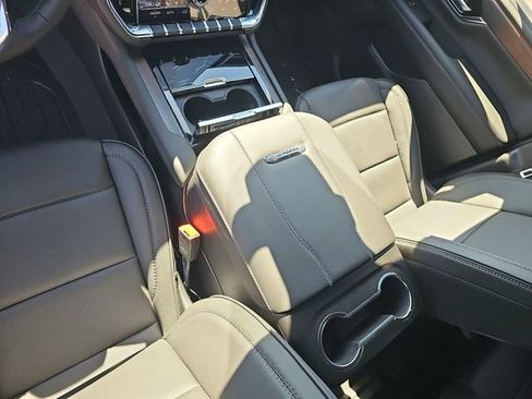 New 2026 GMC Yukon XL Denali w/ Sun & Power Step Package image 24