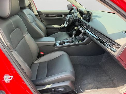 Used 2023 Honda Civic Touring image 8