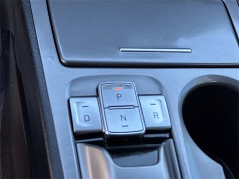 Used 2023 Hyundai Kona SE image 17