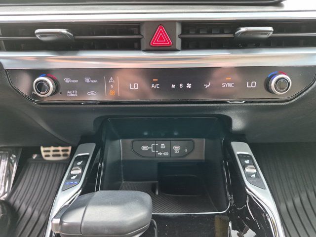 Certified 2025 Kia Sorento SX Prestige w/ Olive Brown Leather Package AWD/4WD image 24