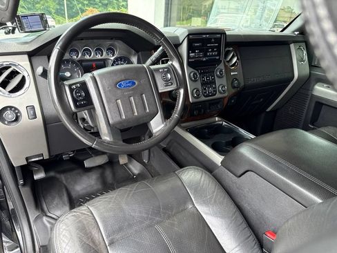 Used 2014 Ford F250 Lariat w/ Chrome Package AWD/4WD image 22