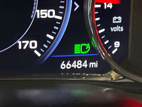 Used 2020 GMC Acadia Denali w/ Technology Package image 22