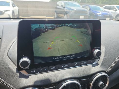 Used 2025 Nissan Sentra SV FWD image 22