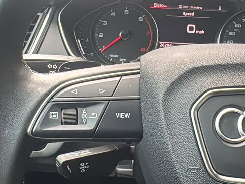 Used 2022 Audi Q5 2.0T Premium w/ Convenience Package image 23