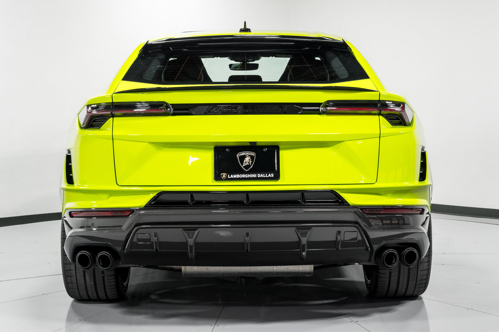 Used 2024 Lamborghini Urus Performante AWD/4WD image 5
