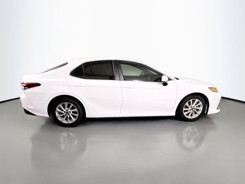 Used 2023 Toyota Camry LE FWD image 11