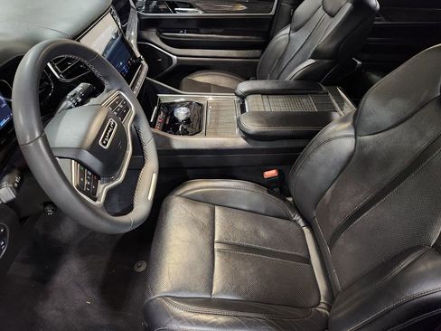 Used 2022 Jeep Wagoneer Series II w/ Premium Group I image 33