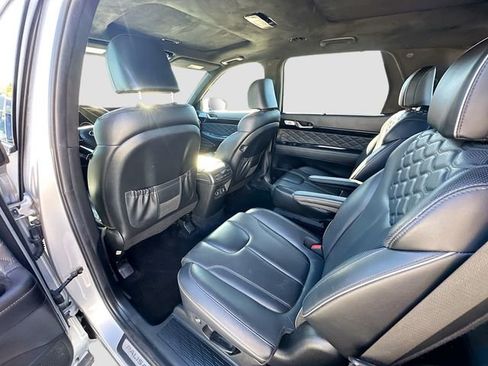 Used 2021 Hyundai Palisade Calligraphy image 25